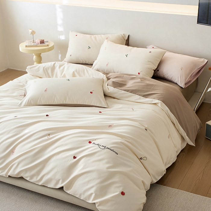 91家纺网 家纺一手货源 找家纺 简纯主义 2025新款100s贡缎长绒棉纯棉刺绣四件套-趣味 樱桃甜心-咖
