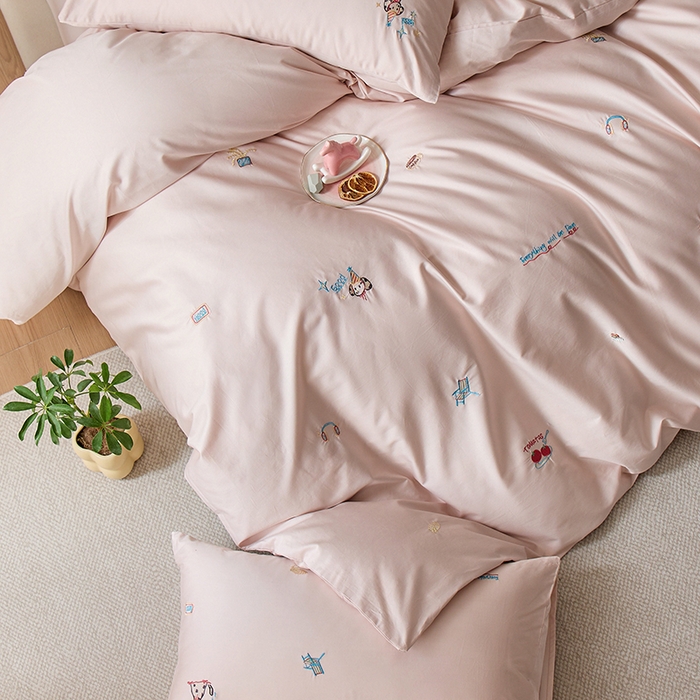 91家纺网 家纺一手货源 找家纺 简纯主义 2025新款100s贡缎长绒棉纯棉刺绣四件套-趣味 露露米娅-粉