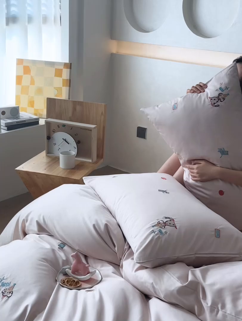 91家纺网 家纺一手货源 找家纺 简纯主义 2025新款100s贡缎长绒棉纯棉刺绣四件套-趣味 露露米娅-粉