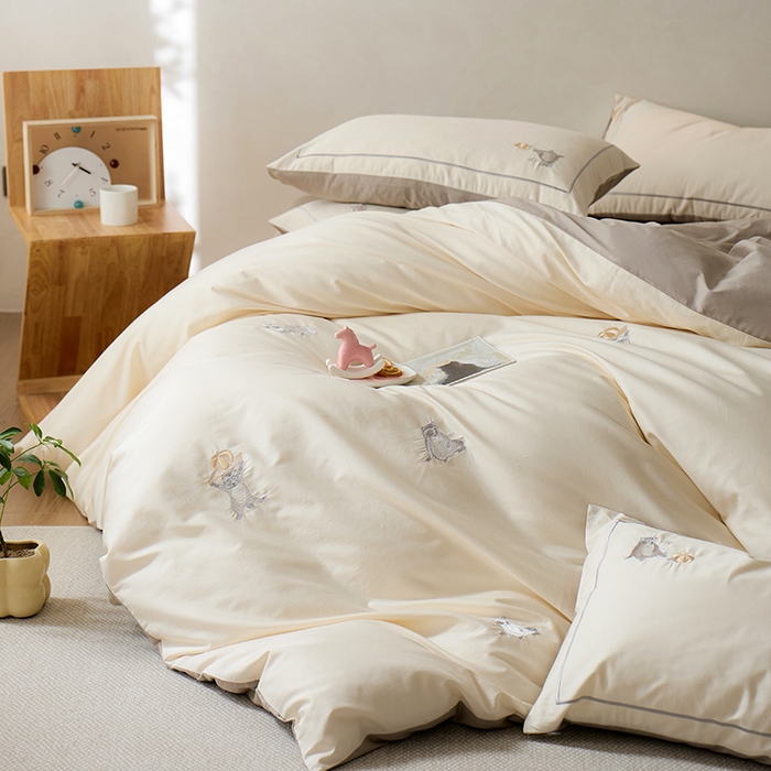 91家纺网 家纺一手货源 找家纺 简纯主义 2025新款100s贡缎长绒棉纯棉刺绣四件套-趣味 干脆面