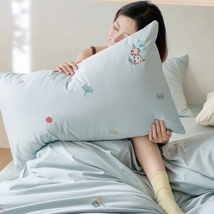 91家纺网 家纺一手货源 找家纺 简纯主义 2025新款100s贡缎长绒棉纯棉刺绣四件套-趣味 露露米娅-蓝