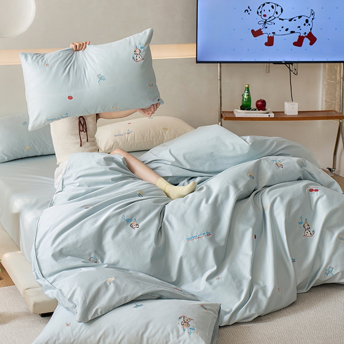 91家纺网 家纺一手货源 找家纺 简纯主义 2025新款100s贡缎长绒棉纯棉刺绣四件套-趣味 露露米娅-蓝