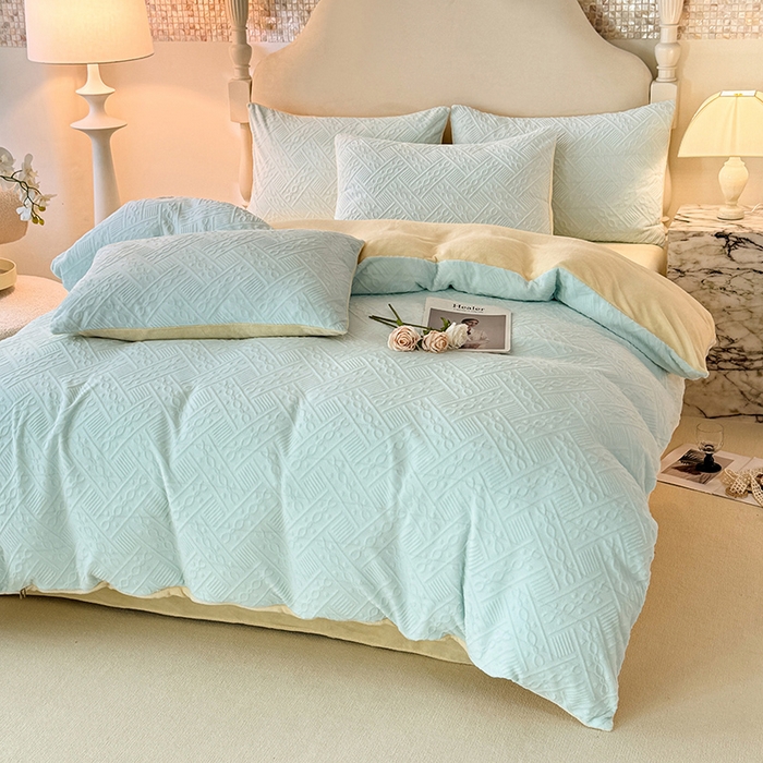 91家纺网 家纺一手货源 找家纺 眠博士 2025新款立体雕花牛奶绒加厚保暖四件套-安吉拉-芙蔓-赛琳 浮雕绒-安吉拉蓝黄