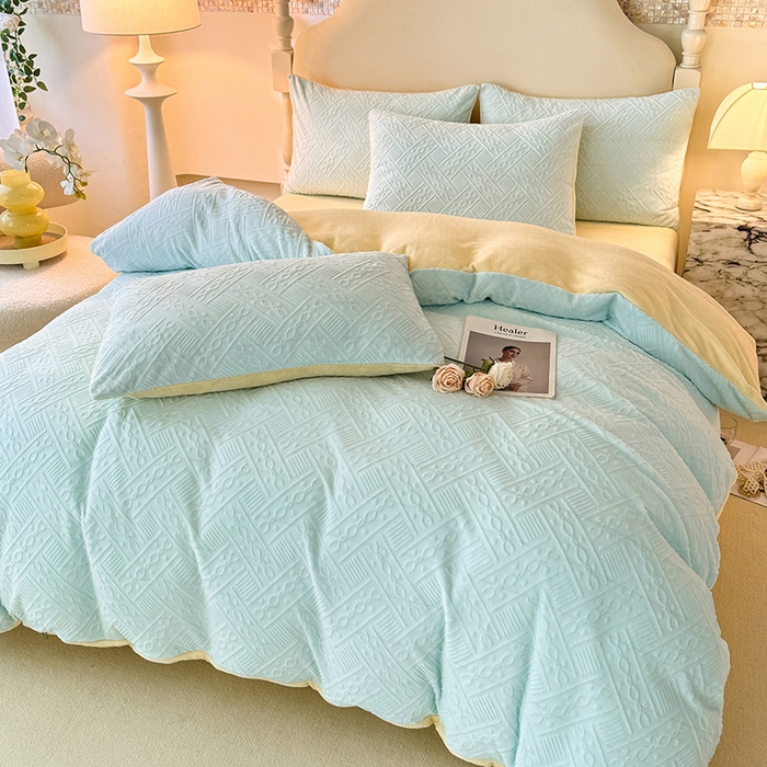 91家纺网 家纺一手货源 找家纺 眠博士 2025新款立体雕花牛奶绒加厚保暖四件套-安吉拉-芙蔓-赛琳 浮雕绒-安吉拉蓝黄