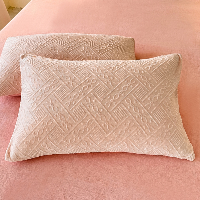 91家纺网 家纺一手货源 找家纺 （总）眠博士 2025新款立体雕花牛奶绒加厚保暖四件套-安吉拉-芙蔓-赛琳