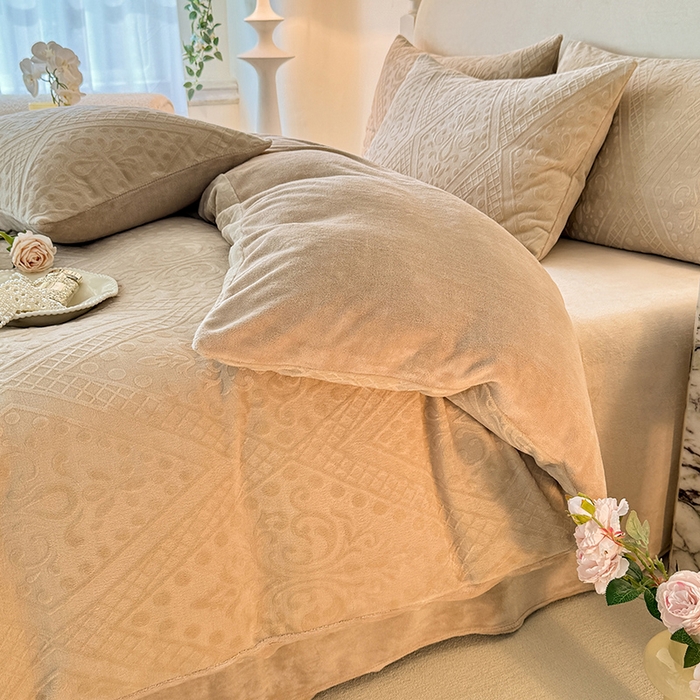 91家纺网 家纺一手货源 找家纺 （总）眠博士 2025新款立体雕花牛奶绒加厚保暖四件套-安吉拉-芙蔓-赛琳