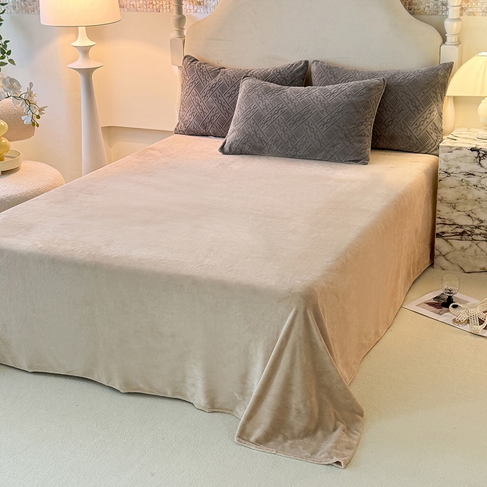 91家纺网 家纺一手货源 找家纺 眠博士 2025新款立体雕花牛奶绒加厚保暖四件套-安吉拉-芙蔓-赛琳 浮雕绒-安吉拉灰咖