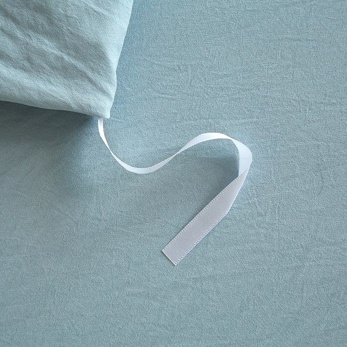 91家纺网 家纺一手货源 找家纺 金纱玉纺家纺 2025新款水洗棉工艺刺绣四件套 沁颜花开-豆绿