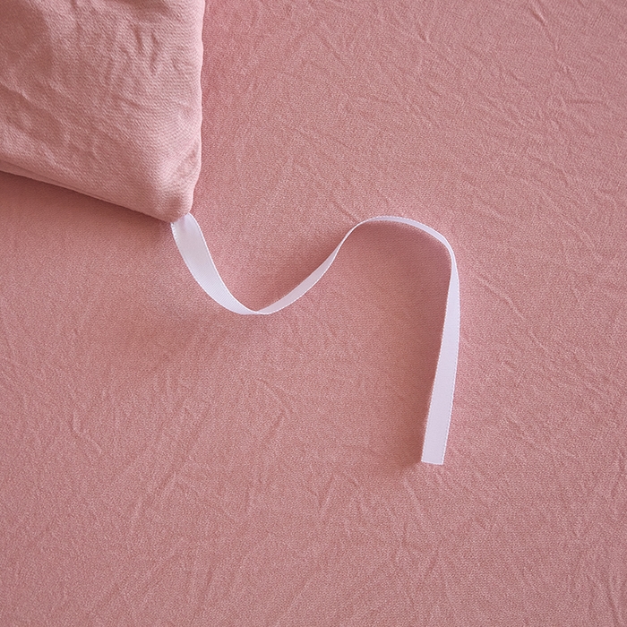 91家纺网 家纺一手货源 找家纺 金纱玉纺家纺 2025新款水洗棉工艺刺绣四件套 沁颜花开-粉豆沙