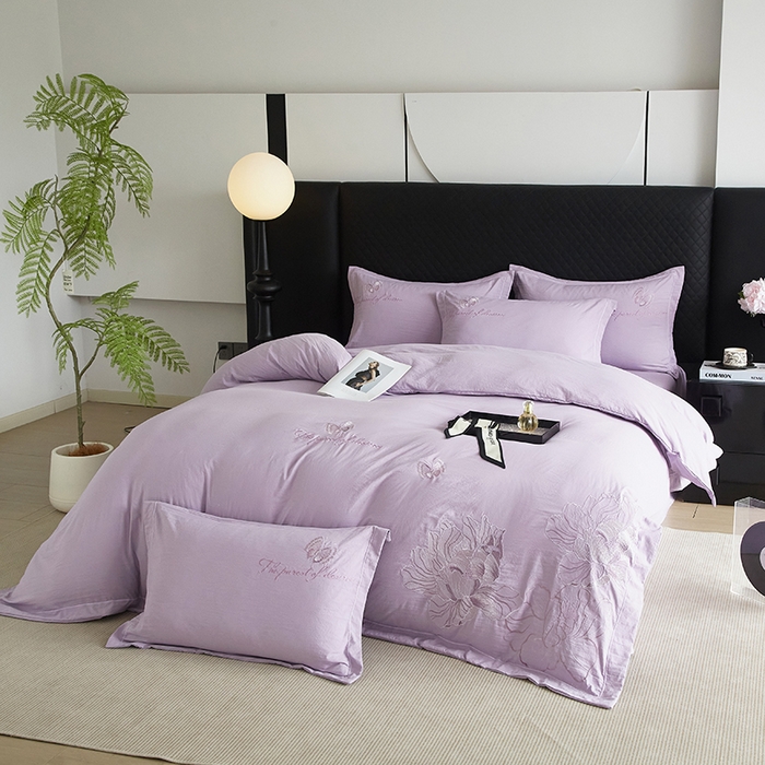 91家纺网 家纺一手货源 找家纺 金纱玉纺家纺 2025新款水洗棉工艺刺绣四件套 沁颜花开-紫
