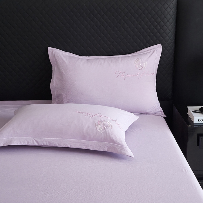 91家纺网 家纺一手货源 找家纺 金纱玉纺家纺 2025新款水洗棉工艺刺绣四件套 沁颜花开-紫