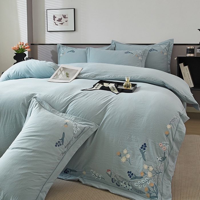 91家纺网 家纺一手货源 找家纺 金纱玉纺家纺 2025新款水洗棉工艺刺绣四件套 恬静时光-豆绿