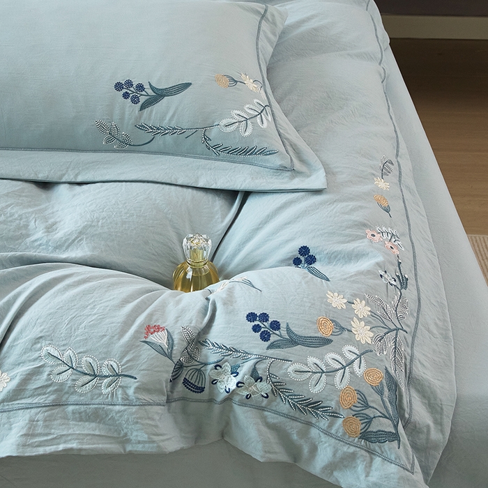 91家纺网 家纺一手货源 找家纺 金纱玉纺家纺 2025新款水洗棉工艺刺绣四件套 恬静时光-豆绿