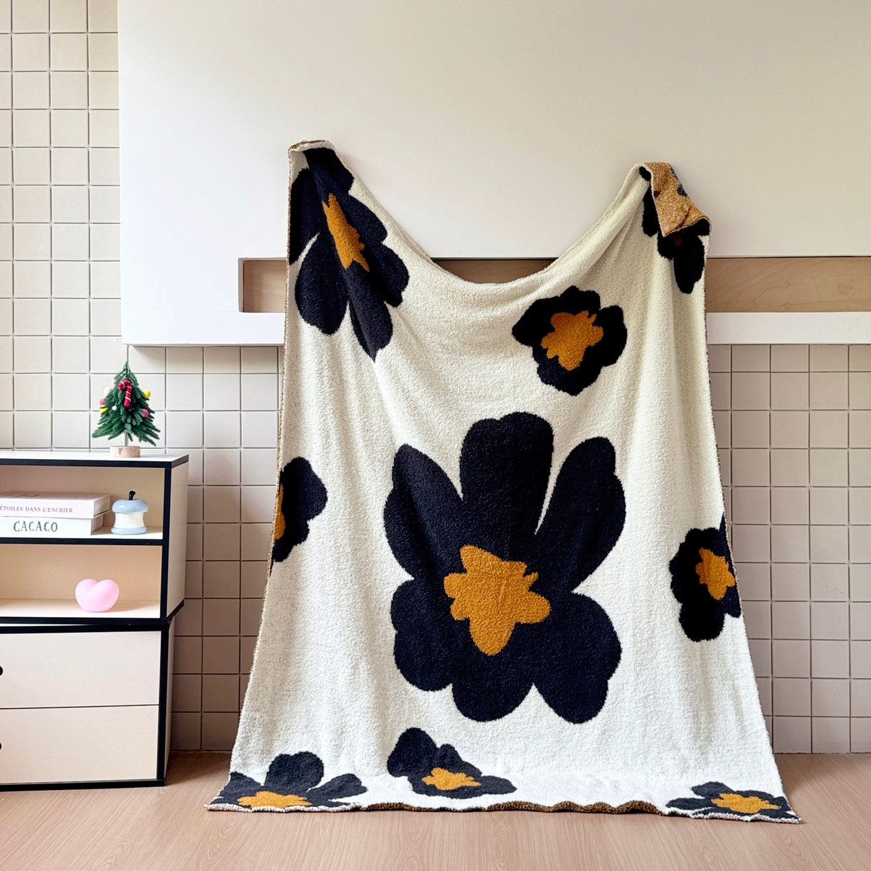 91家纺网 家纺一手货源 找家纺 CINNY馨宜 2025新款半边绒毯休闲毯披肩毯盖毯办公室午睡毯 太阳花