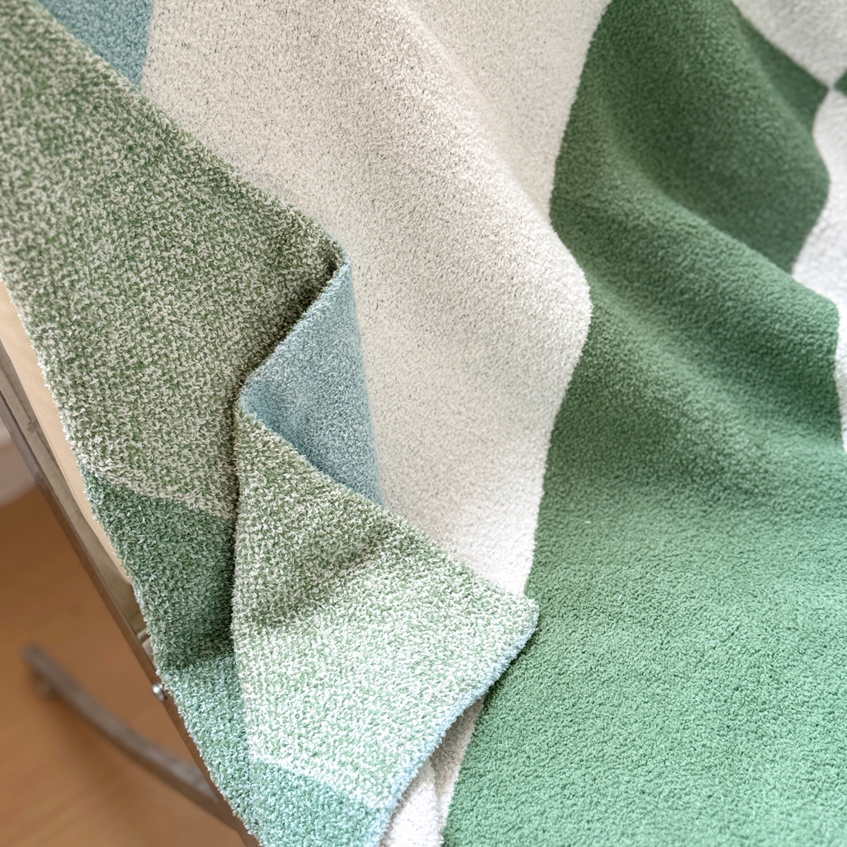 91家纺网 家纺一手货源 找家纺 CINNY馨宜 2025新款半边绒毯休闲毯披肩毯盖毯办公室午睡毯 兰积木