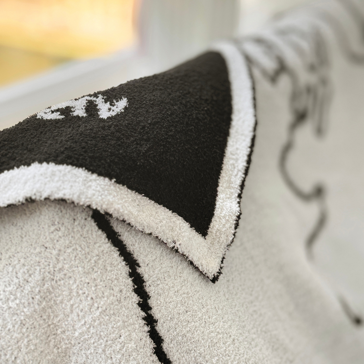 91家纺网 家纺一手货源 找家纺 CINNY馨宜 2025新款半边绒毯休闲毯披肩毯盖毯办公室午睡毯 山河