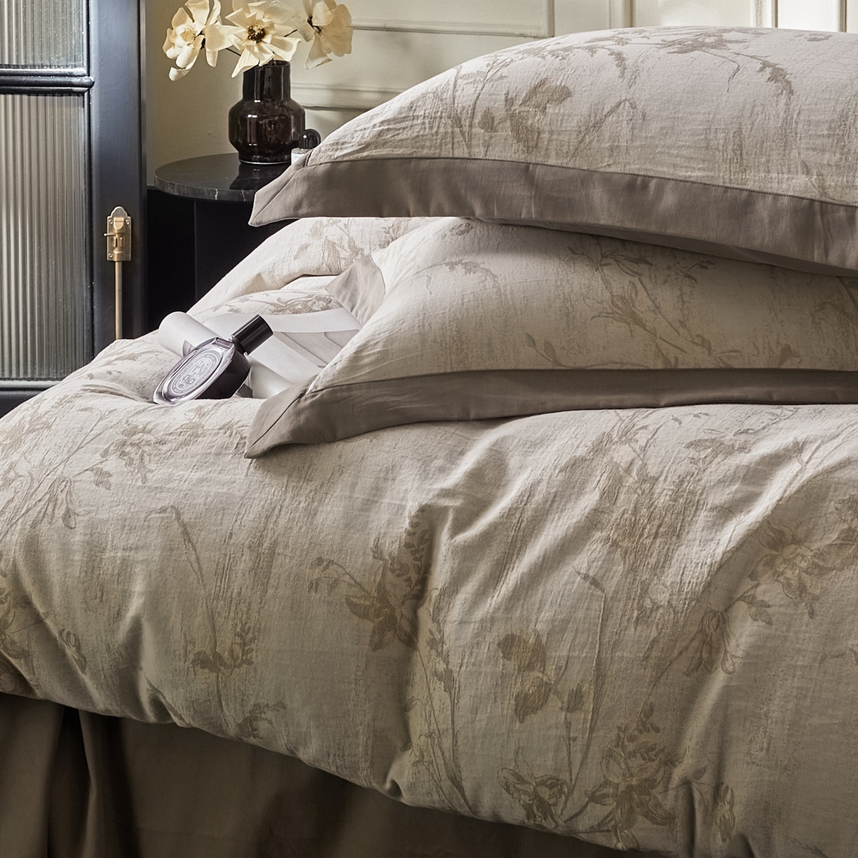 91家纺网 家纺一手货源 找家纺 梦享生活家居 2025新款全棉纯棉色织提花磨毛四件套 全棉磨毛锦绣-米棕