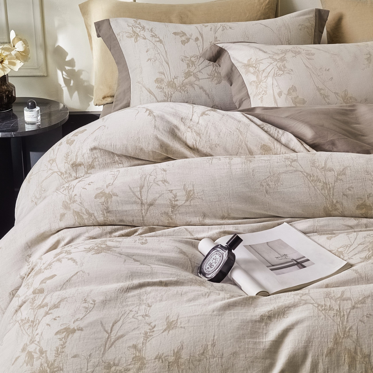 91家纺网 家纺一手货源 找家纺 梦享生活家居 2025新款全棉纯棉色织提花磨毛四件套 全棉磨毛锦绣-米棕