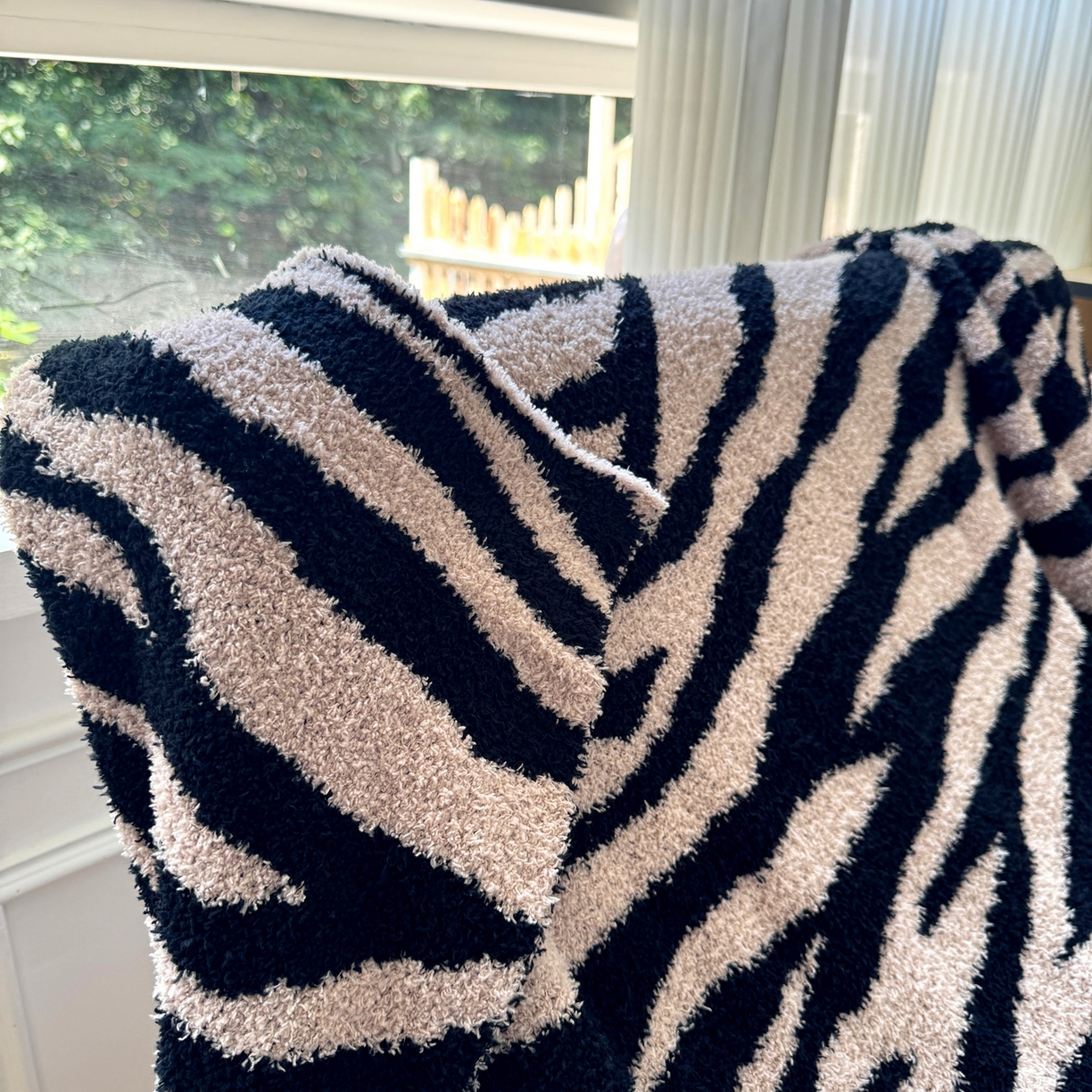 91家纺网 家纺一手货源 找家纺 CINNY馨宜 2025新款半边绒毯休闲毯披肩毯盖毯办公室午睡毯 斑马纹