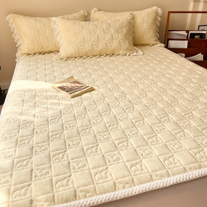 91家纺网 家纺一手货源 找家纺 眠博士 2025新款纯色牛奶绒加厚保暖绗缝大象床褥床垫 床护垫-鹅黄