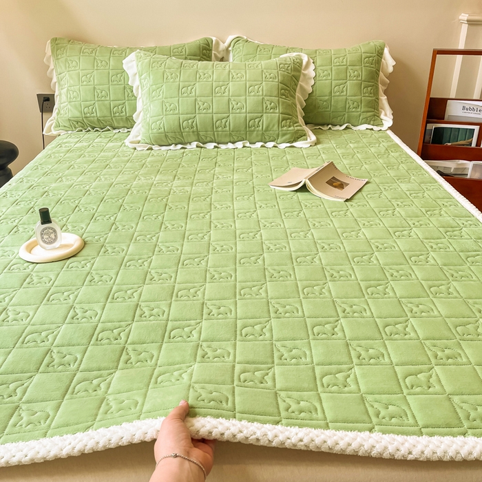 91家纺网 家纺一手货源 找家纺 （总）眠博士 2025新款纯色牛奶绒加厚保暖绗缝大象床褥床垫