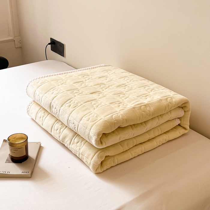 91家纺网 家纺一手货源 找家纺 眠博士 2025新款纯色牛奶绒加厚保暖绗缝大象床褥床垫 床护垫-鹅黄