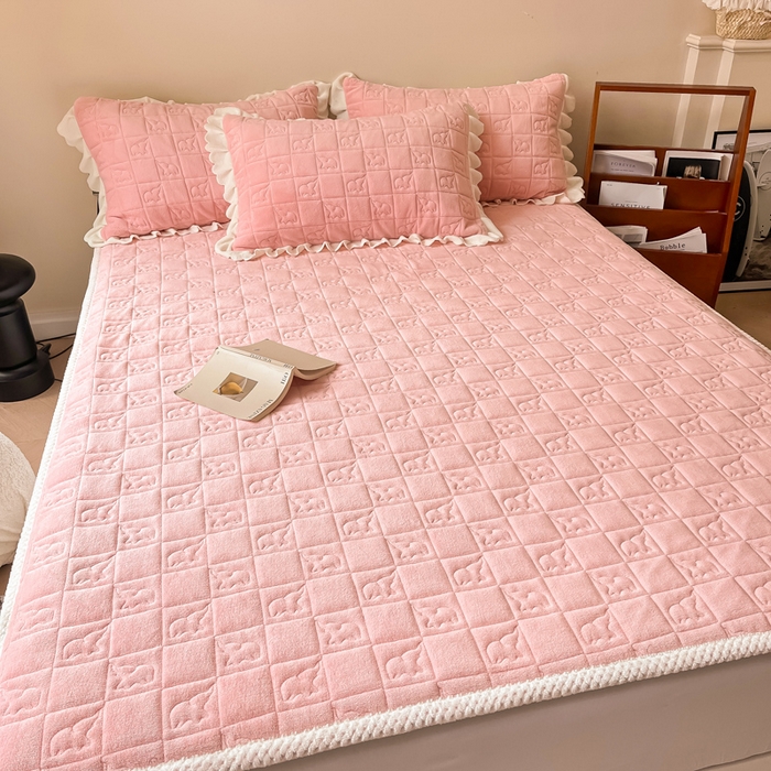 91家纺网 家纺一手货源 找家纺 眠博士 2025新款纯色牛奶绒加厚保暖绗缝大象床褥床垫 床护垫-粉色