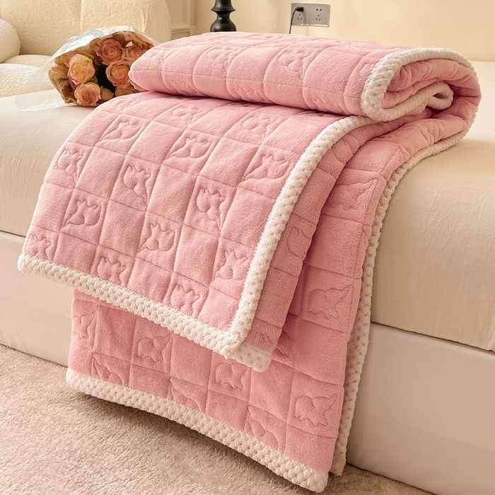 91家纺网 家纺一手货源 找家纺 眠博士 2025新款纯色牛奶绒加厚保暖绗缝大象床褥床垫 床护垫-粉色