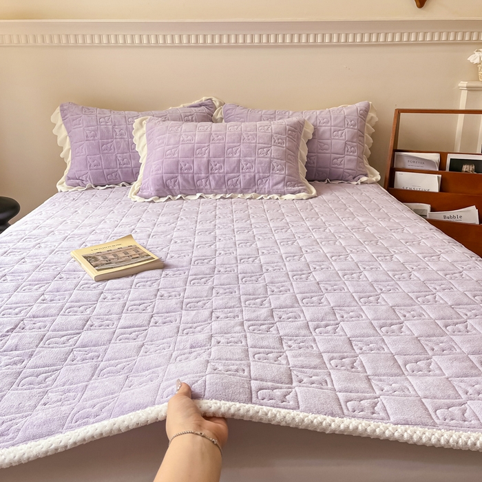 91家纺网 家纺一手货源 找家纺 （总）眠博士 2025新款纯色牛奶绒加厚保暖绗缝大象床褥床垫