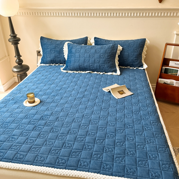 91家纺网 家纺一手货源 找家纺 （总）眠博士 2025新款纯色牛奶绒加厚保暖绗缝大象床褥床垫