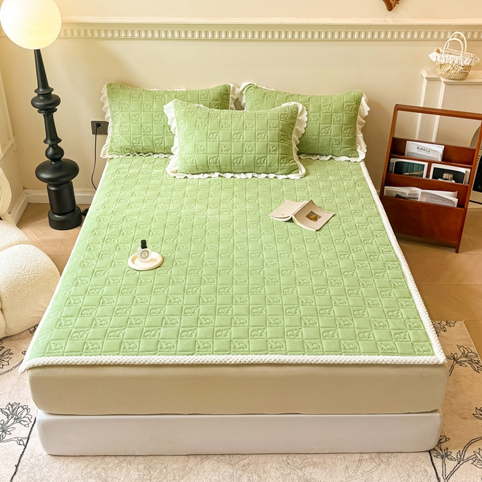 91家纺网 家纺一手货源 找家纺 眠博士 2025新款纯色牛奶绒加厚保暖绗缝大象床褥床垫 床护垫-苹果绿