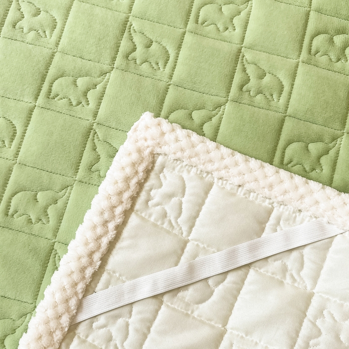 91家纺网 家纺一手货源 找家纺 眠博士 2025新款纯色牛奶绒加厚保暖绗缝大象床褥床垫 床护垫-苹果绿