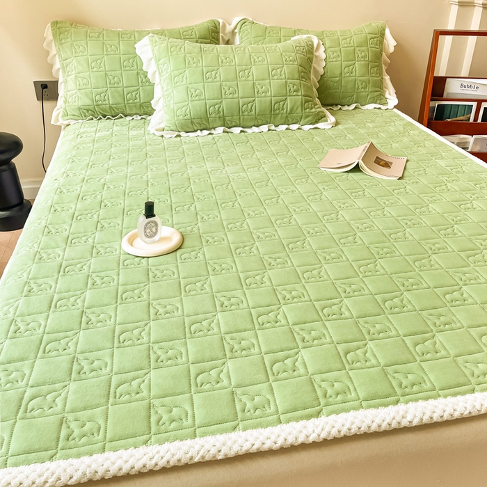 91家纺网 家纺一手货源 找家纺 眠博士 2025新款纯色牛奶绒加厚保暖绗缝大象床褥床垫 床护垫-苹果绿