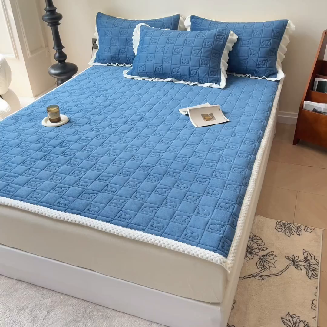 91家纺网 家纺一手货源 找家纺 （总）眠博士 2025新款纯色牛奶绒加厚保暖绗缝大象床褥床垫