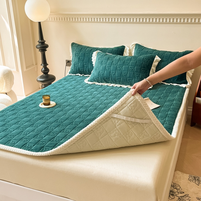 91家纺网 家纺一手货源 找家纺 眠博士 2025新款纯色牛奶绒加厚保暖绗缝大象床褥床垫 床护垫-祖母绿