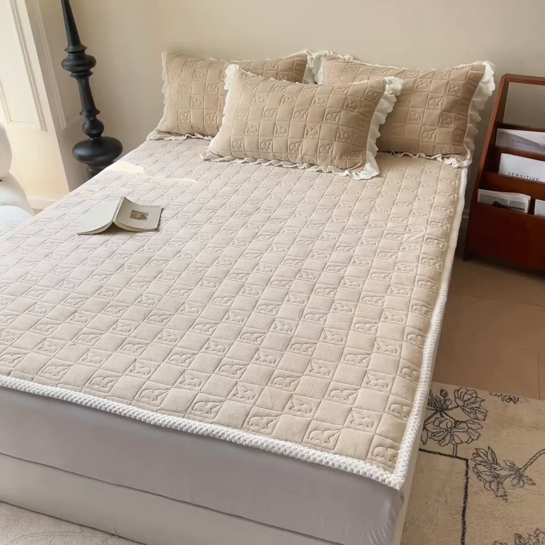 91家纺网 家纺一手货源 找家纺 眠博士 2025新款纯色牛奶绒加厚保暖绗缝大象床褥床垫 床护垫-暖咖