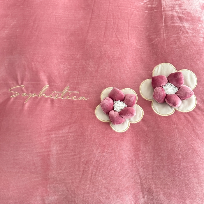 91家纺网 家纺一手货源 找家纺 恋尚羽家纺 2025新款韩版花边婴儿绒大床盖四件套宝宝绒婴肤绒公主风韩式盘花四件套 豆沙