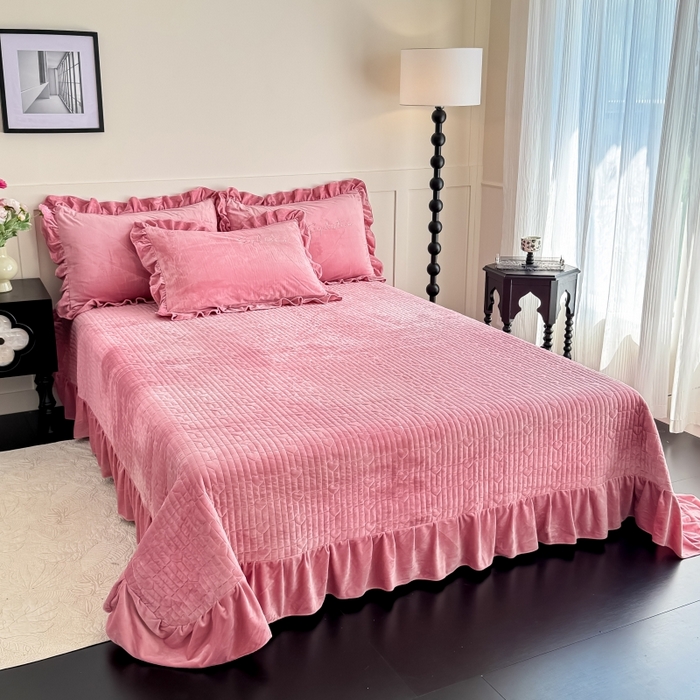 91家纺网 家纺一手货源 找家纺 恋尚羽家纺 2025新款韩版花边婴儿绒大床盖四件套宝宝绒婴肤绒公主风韩式盘花四件套 豆沙