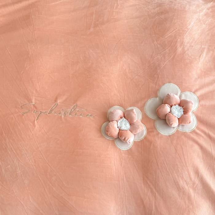 91家纺网 家纺一手货源 找家纺 恋尚羽家纺 2025新款韩版花边婴儿绒大床盖四件套宝宝绒婴肤绒公主风韩式盘花四件套 桔色