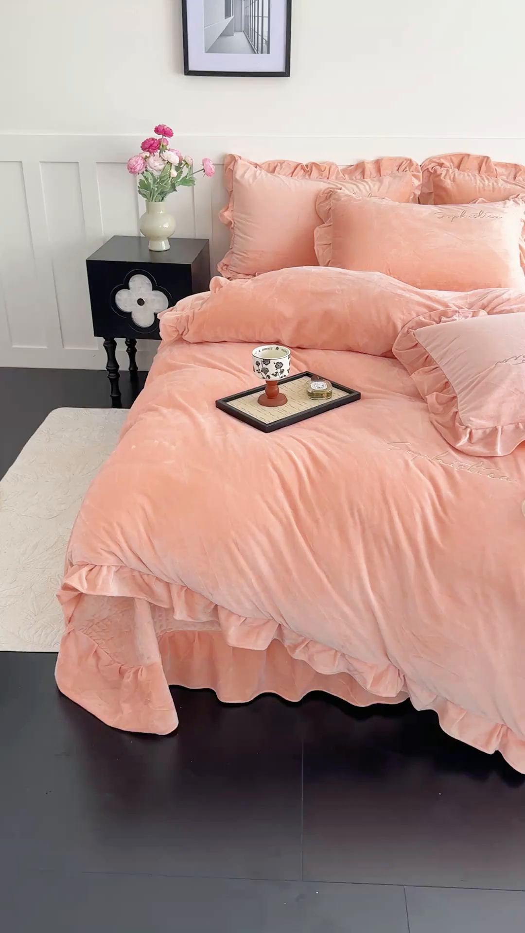 91家纺网 家纺一手货源 找家纺 恋尚羽家纺 2025新款韩版花边婴儿绒大床盖四件套宝宝绒婴肤绒公主风韩式盘花四件套 桔色