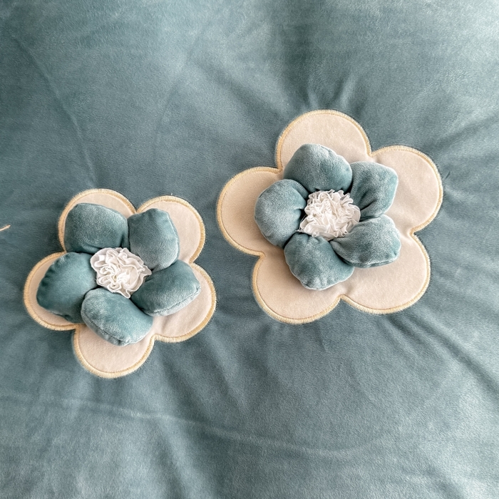 91家纺网 家纺一手货源 找家纺 恋尚羽家纺 2025新款韩版花边婴儿绒大床盖四件套宝宝绒婴肤绒公主风韩式盘花四件套 墨绿