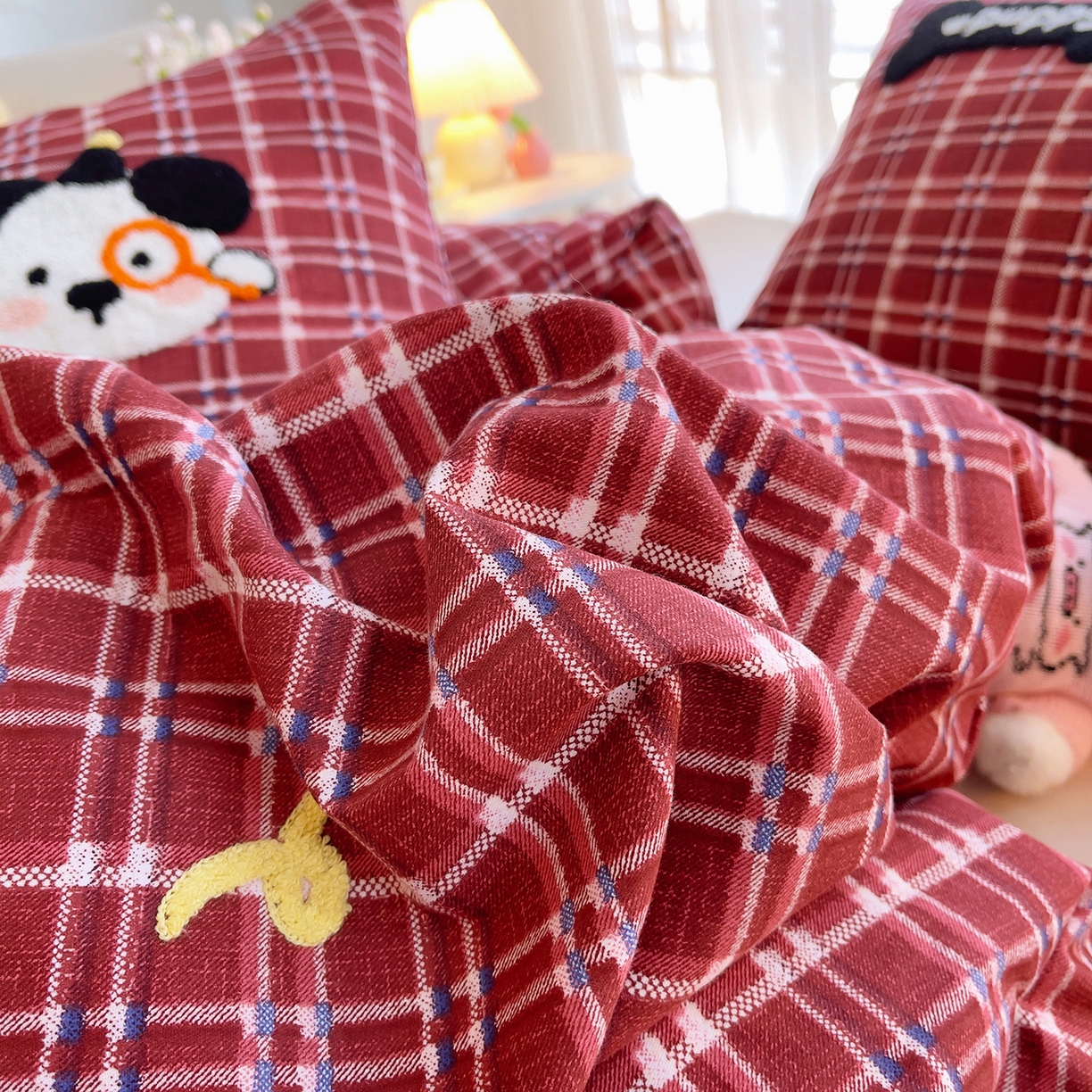 91家纺网 家纺一手货源 找家纺 （总）炫拼家纺 2025新款全棉磨毛卡通贴布绣加厚毛巾绣纯棉四件套-曲奇系列