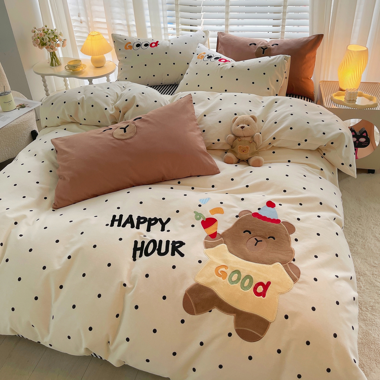 91家纺网 家纺一手货源 找家纺 炫拼家纺 2025新款全棉磨毛卡通贴布绣加厚毛巾绣纯棉四件套-曲奇系列 曲奇-Good卡皮