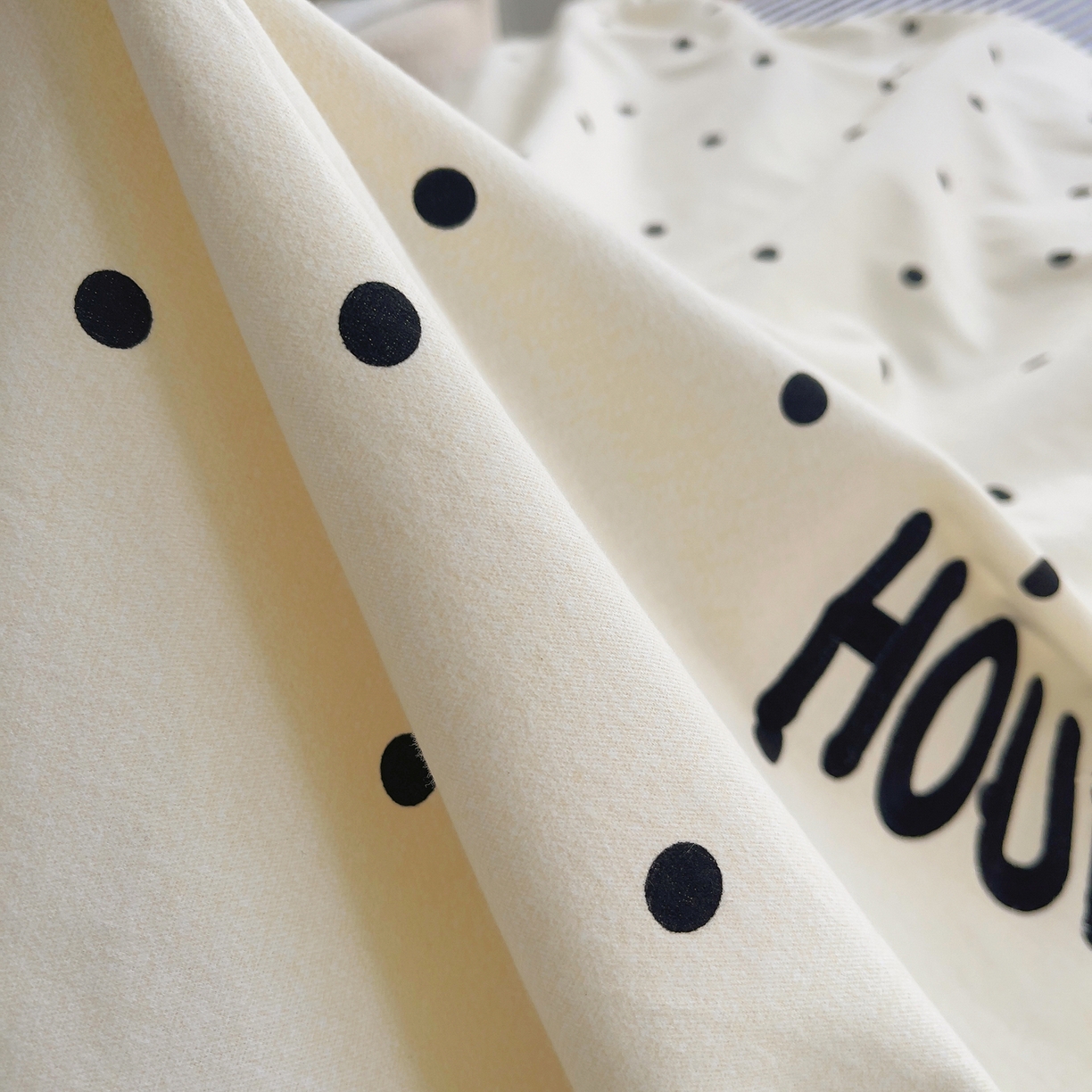 91家纺网 家纺一手货源 找家纺 炫拼家纺 2025新款全棉磨毛卡通贴布绣加厚毛巾绣纯棉四件套-曲奇系列 曲奇-Good卡皮