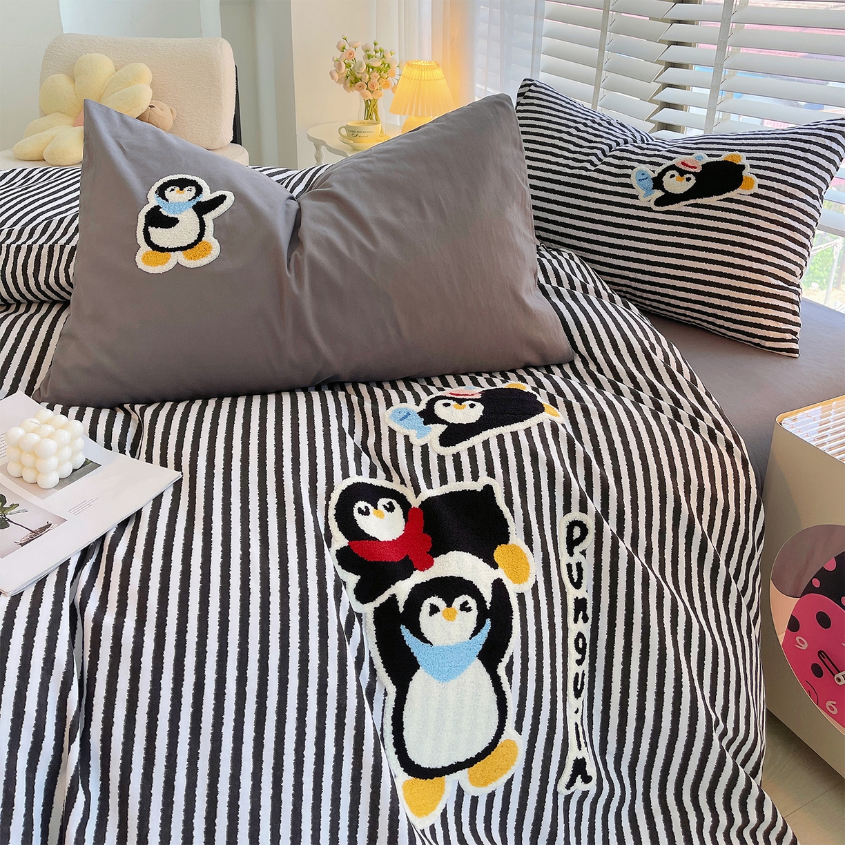 91家纺网 家纺一手货源 找家纺 炫拼家纺 2025新款全棉磨毛卡通贴布绣加厚毛巾绣纯棉四件套-曲奇系列 曲奇-举高高