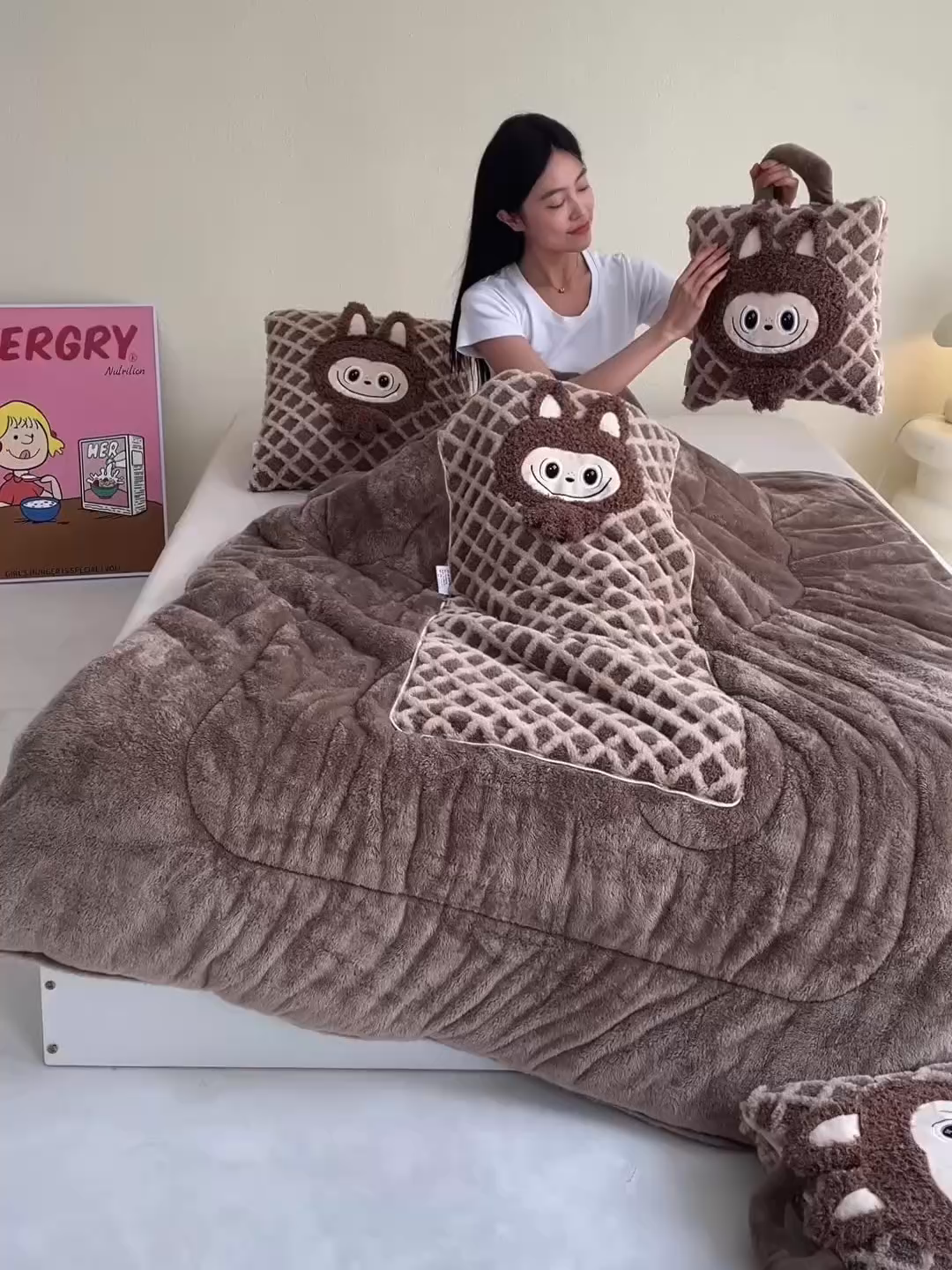 91家纺网 家纺一手货源 找家纺 （总）2025新款加厚款图拉拉系列抱枕被