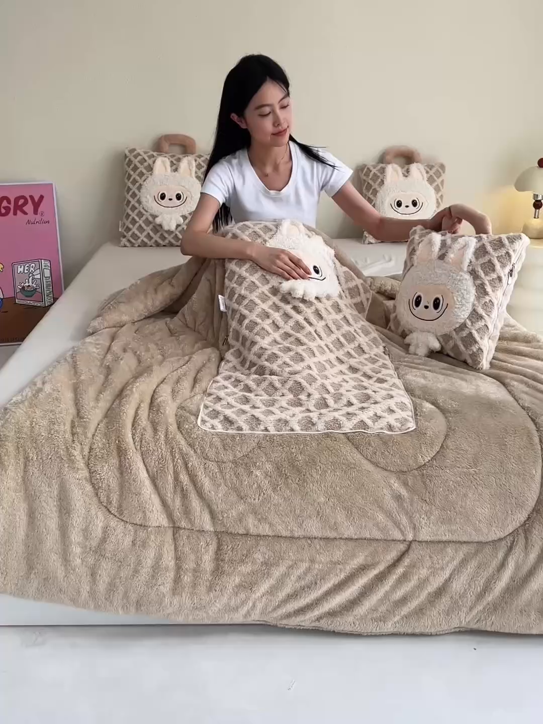 91家纺网 家纺一手货源 找家纺 （总）2025新款加厚款图拉拉系列抱枕被