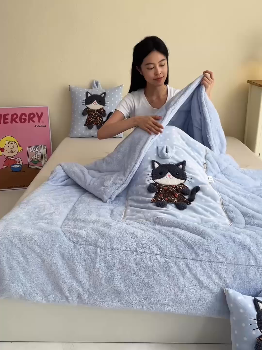 91家纺网 家纺一手货源 找家纺 （总）2025新款加厚款立体手提波斯猫系列抱枕被