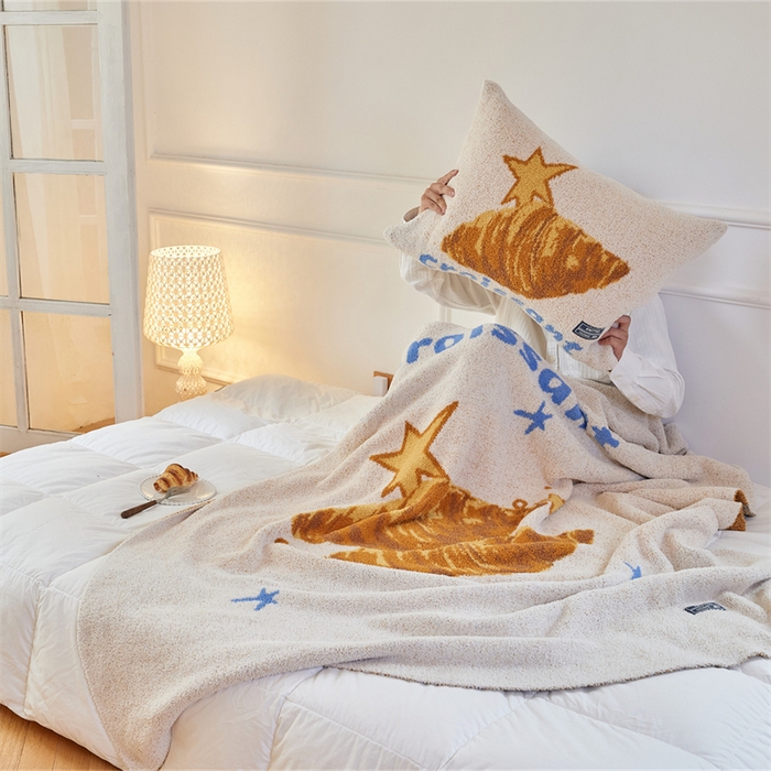 91家纺网 家纺一手货源 找家纺 （总）暖绵绵家纺 2025新款甜品点心系列毯子毛毯抱枕套