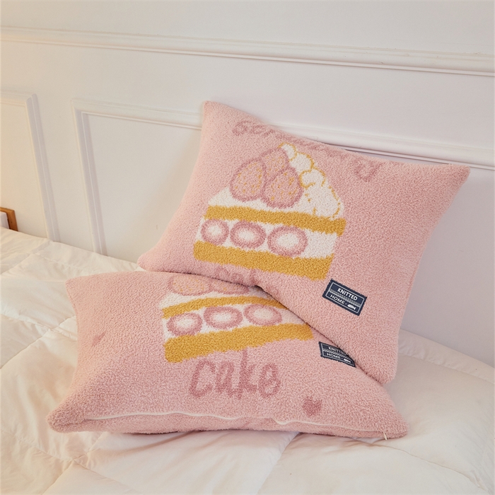 91家纺网 家纺一手货源 找家纺 暖绵绵家纺 2025新款甜品点心系列毯子毛毯抱枕套 恰贝塔